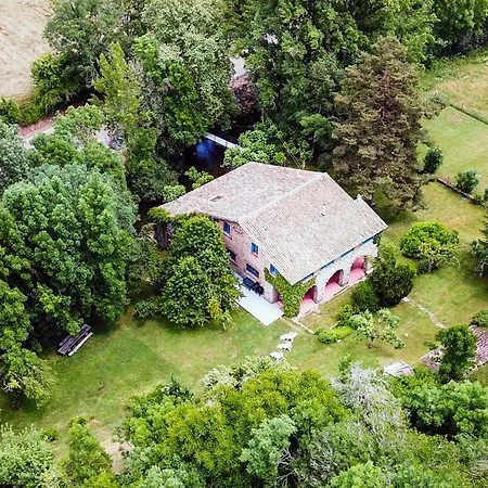 Holiday home La Fabrica De Casa Aislada Con Jardin