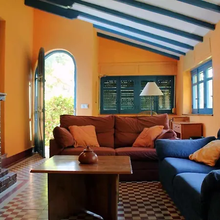 La Fabrica De Casa Aislada Con Jardin Holiday home *