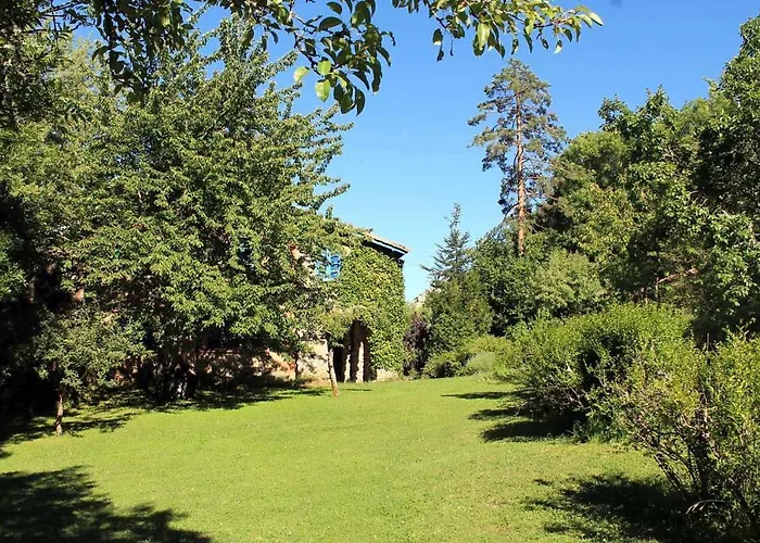 La Fabrica De Casa Aislada Con Jardin 펜션 Cabornera